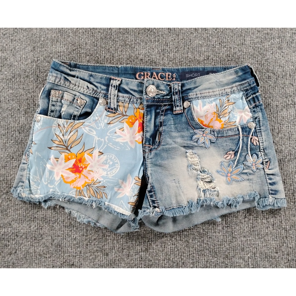 Grace in LA Boho Western Denim Shorts Size 26 Floral Cotton Cutoffs Frayed